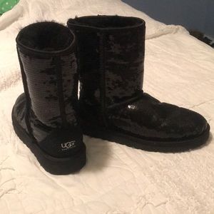 Black Uggs